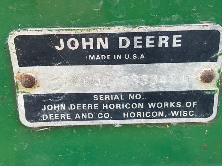 john-deere-200-image-9