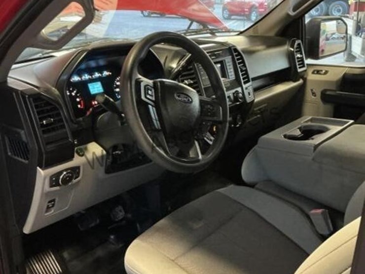2017-ford-f150-image-22