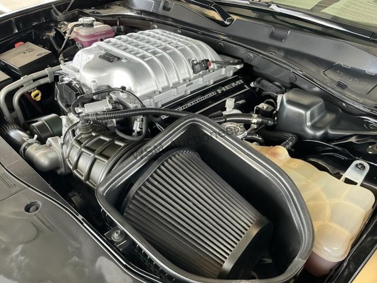 2021-dodge-charger-srt-hellcat-sdn-image-14