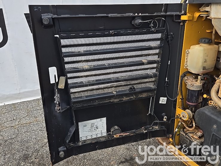 2019-caterpillar-259d3-image-22