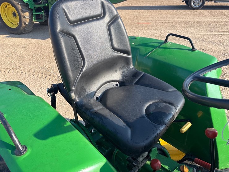 john-deere-750-image-9