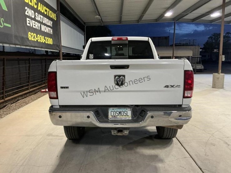 2016-dodge-3500-image-6