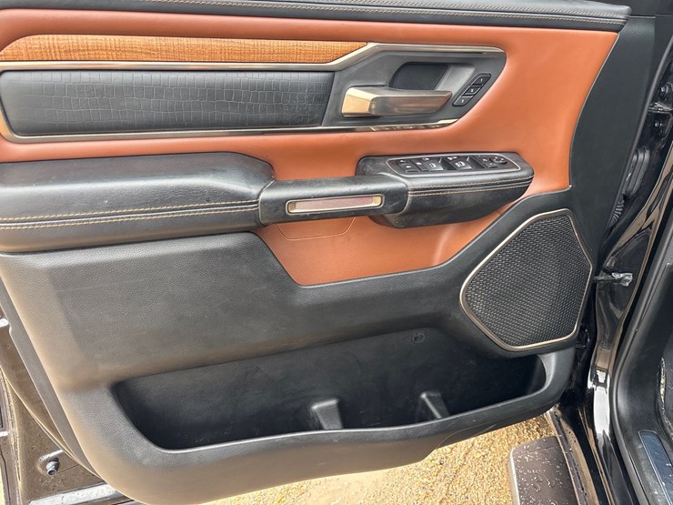 2018-dodge-ram-1500-image-8