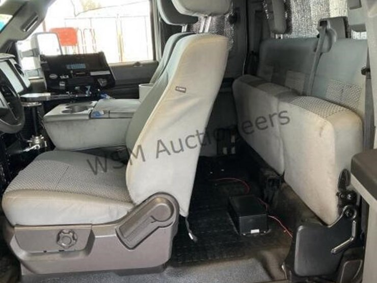 2015-ford-f550-image-26