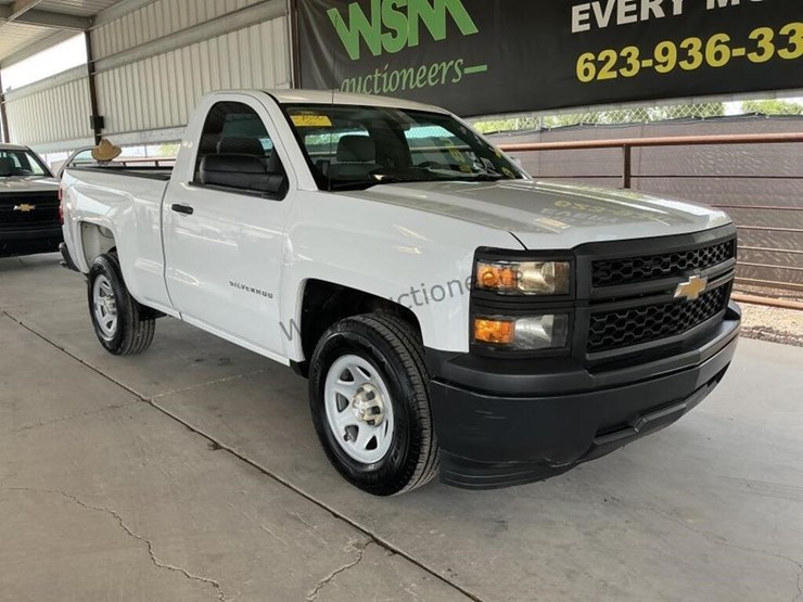 2014-chevrolet-silverado-1500-image-2