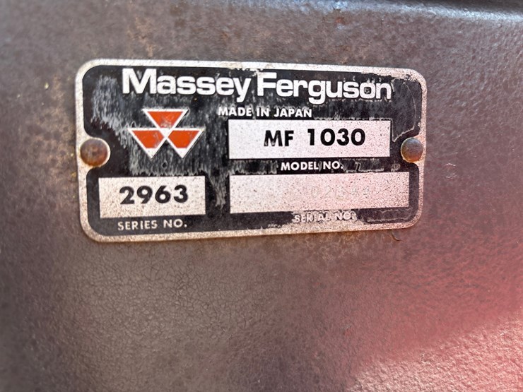 massey-ferguson-1030-image-10