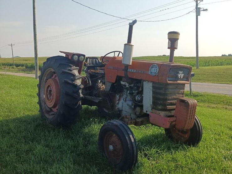 1967-massey-ferguson-165-image-4