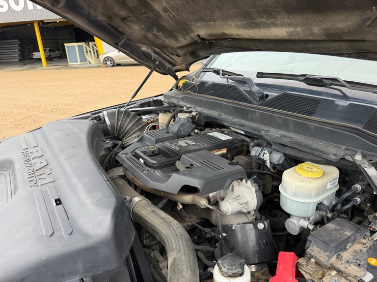 2019-dodge-ram-2500-image-16