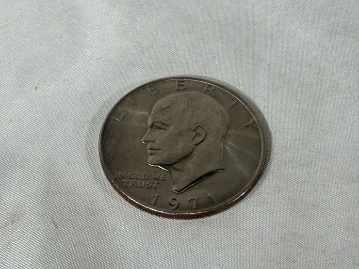 #00639-•-(20)-1971-ike-dollars-image-3