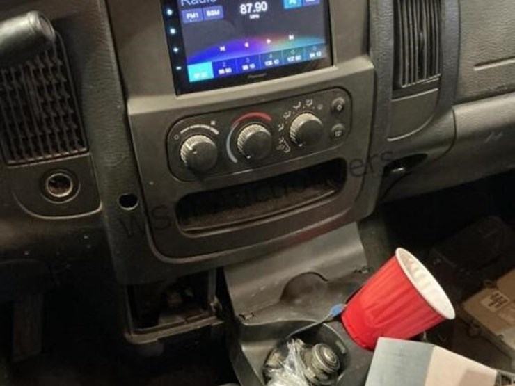 2005-dodge-ram-2500-image-18