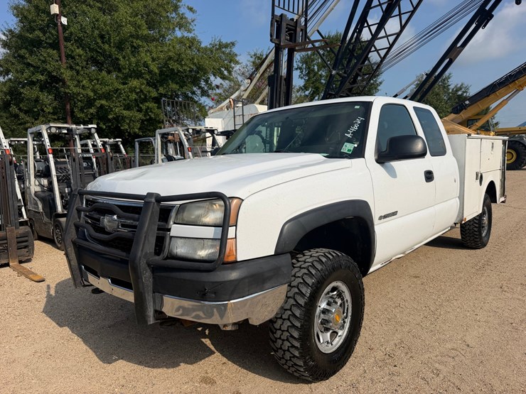 2007-chevrolet-silverado-2500-image-1