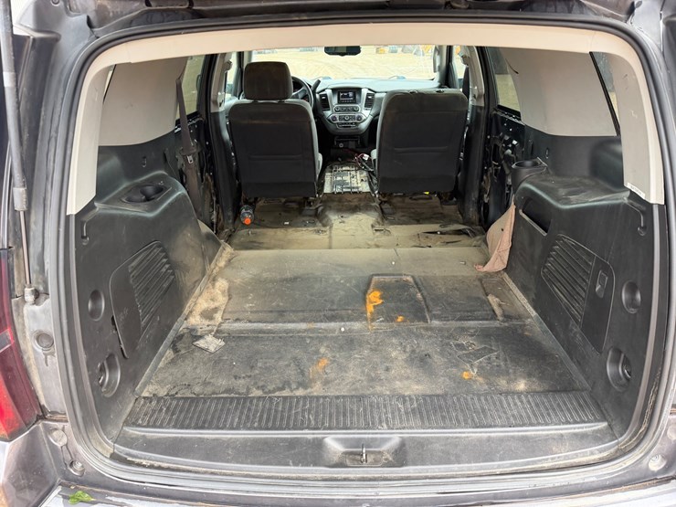 2016-chevrolet-tahoe-image-9