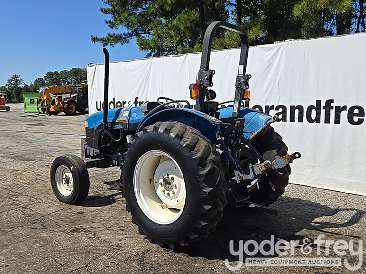 new-holland-tn70-image-3