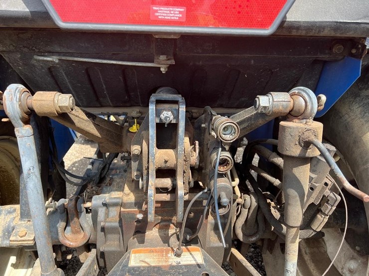 new-holland-tc45-image-15