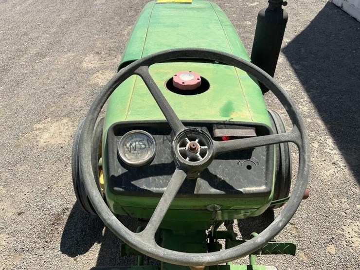 john-deere-850-image-16
