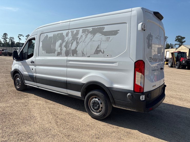 2019-ford-transit-image-4