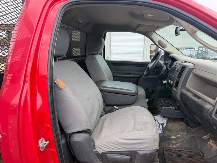 2010-dodge-ram-5500-image-10