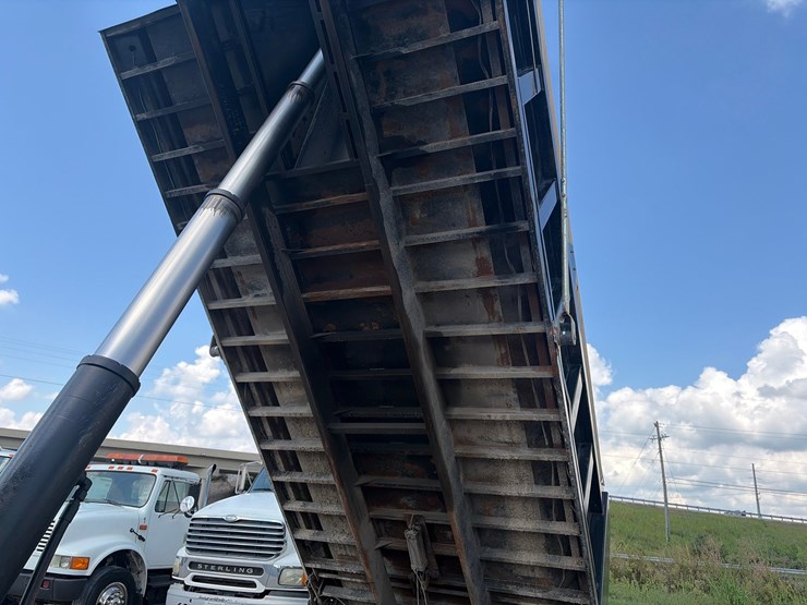 2019-kenworth-t800-image-30