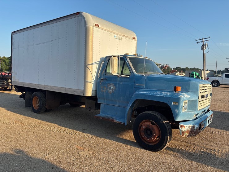 1991-ford-f600-image-2