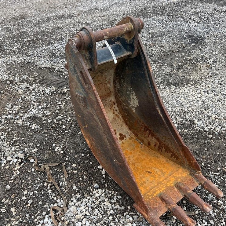 CATERPILLAR 16
