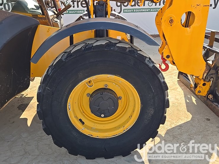 2017-jcb-509-42-image-11
