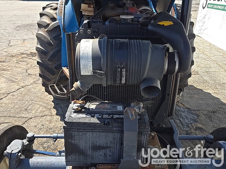 new-holland-tn70-image-14