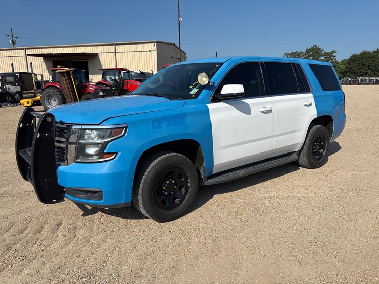 2017-chevrolet-tahoe-image-1