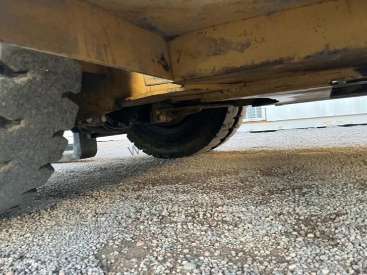 caterpillar-dp115-image-21