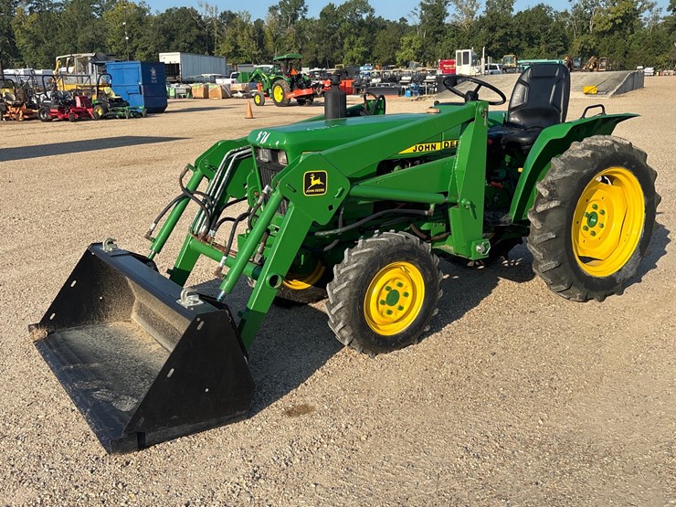 john-deere-750-image-1