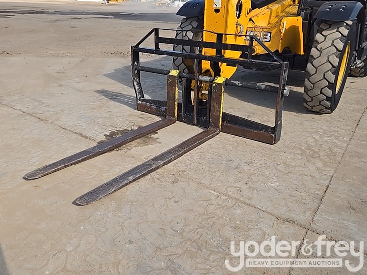 2017-jcb-509-42-image-18