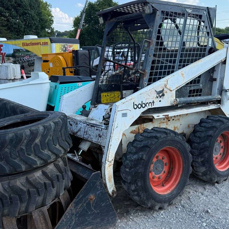 BOBCAT 743