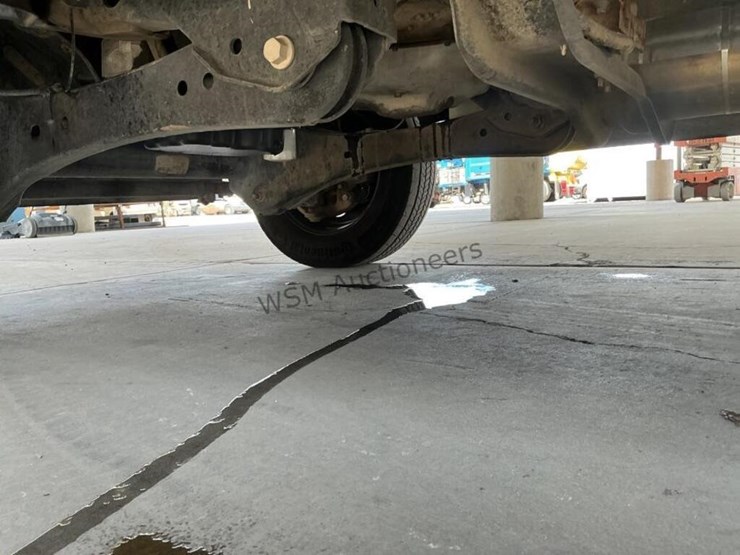 2015-ford-f550-image-32