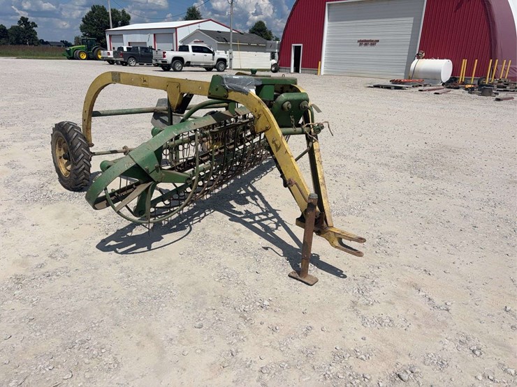 john-deere-858-image-3