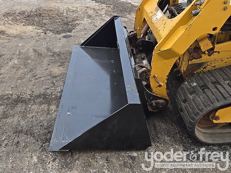 2019-caterpillar-259d3-image-15