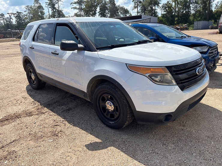 2013-ford-explorer-image-2