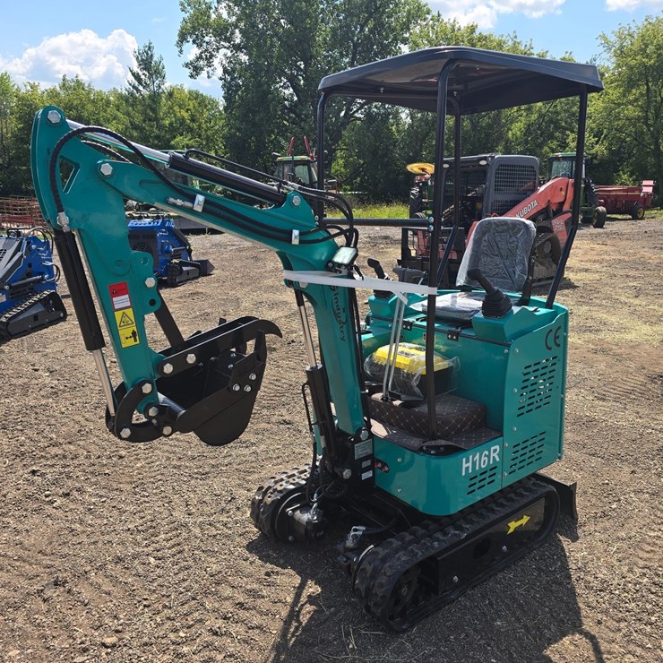 #689 • CF Industry H16R Mini Excavator