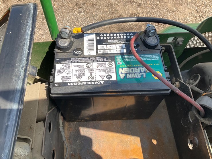 john-deere-200-image-31