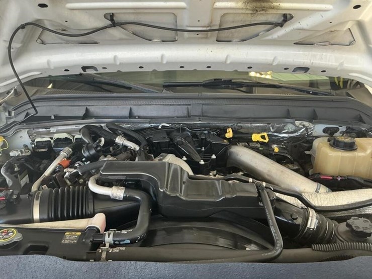 2013-ford-f550-image-11