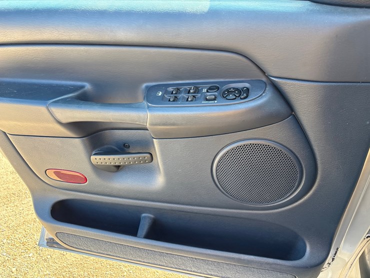 2002-dodge-ram-1500-image-10