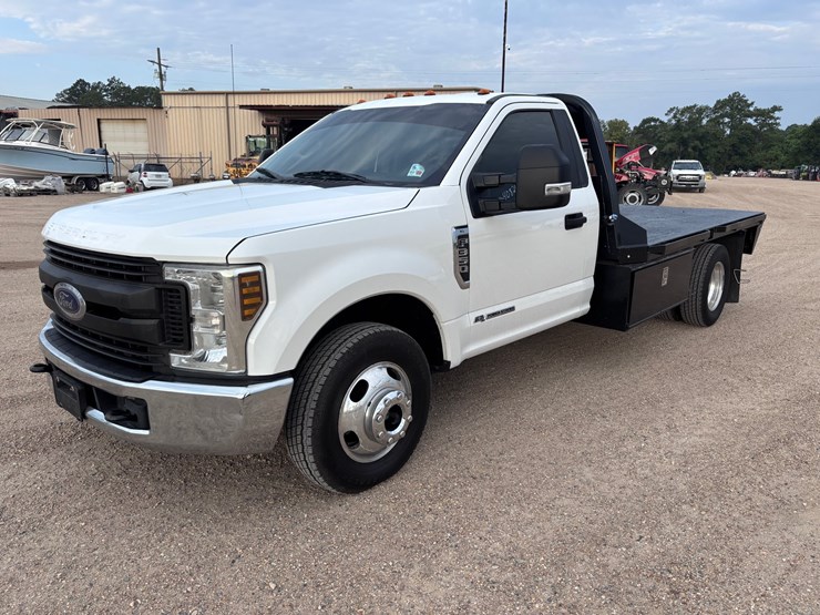 2019-ford-f350-image-1