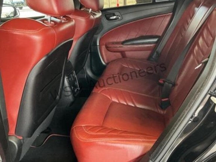 2021-dodge-charger-srt-hellcat-sdn-image-26