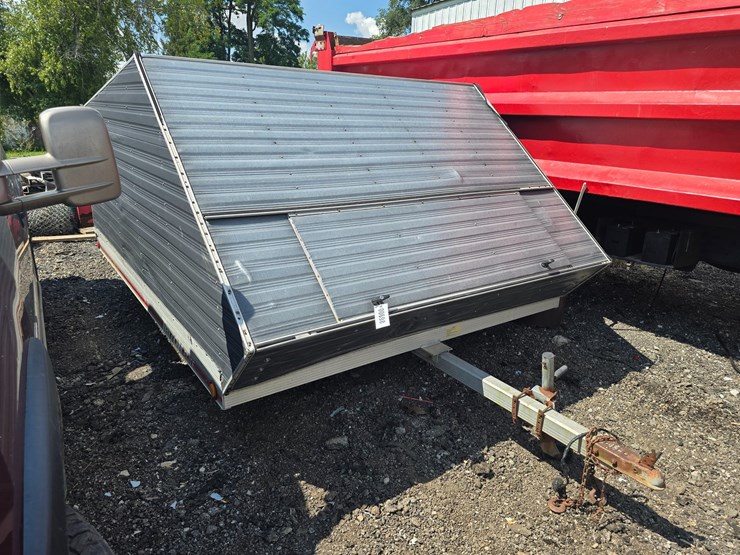 #698-•-1994-triton-elite-snow-mobile-trailer-image-1