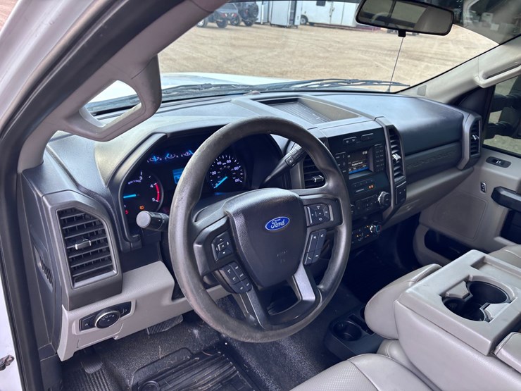 2019-ford-f350-image-9