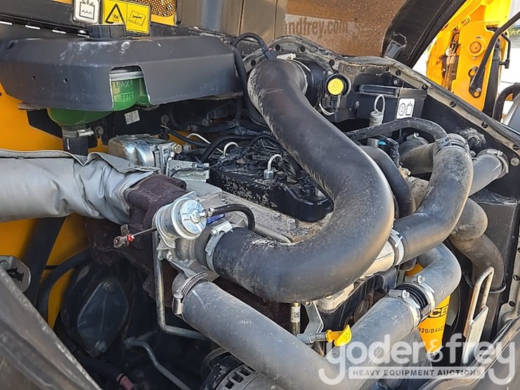 2017-jcb-509-42-image-39