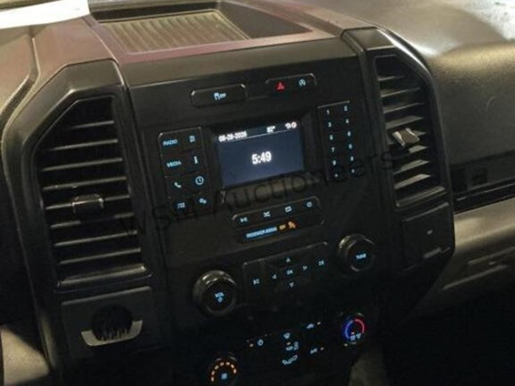2019-ford-f150-image-19