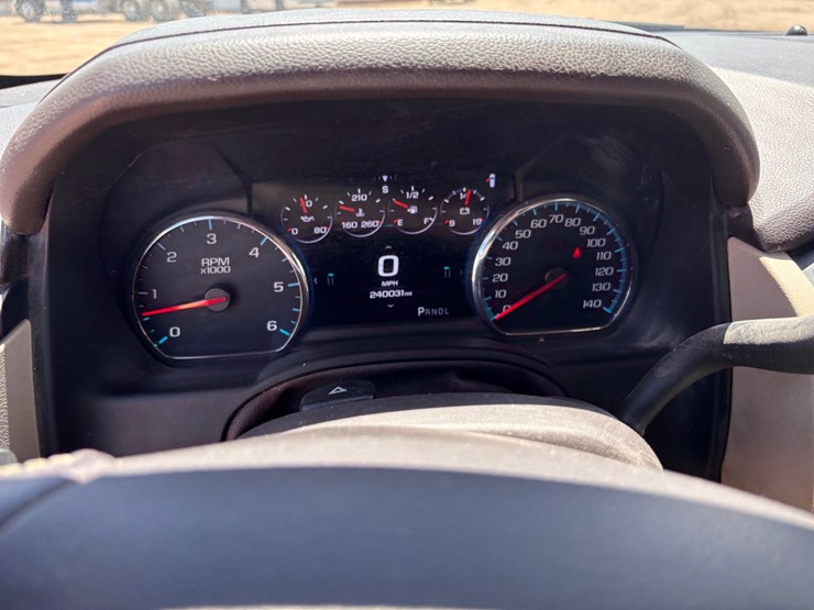 2018-gmc-yukon-image-14