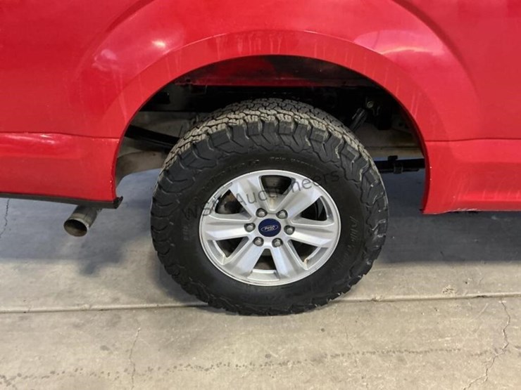 2017-ford-f150-image-8