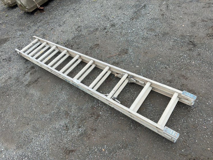20’-aluminum-extention-ladder-image-1