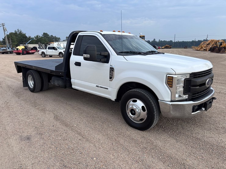 2019-ford-f350-image-2