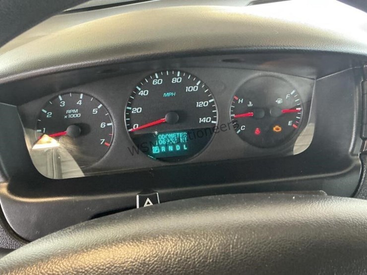 2015-chevrolet-impala-sdn-image-17